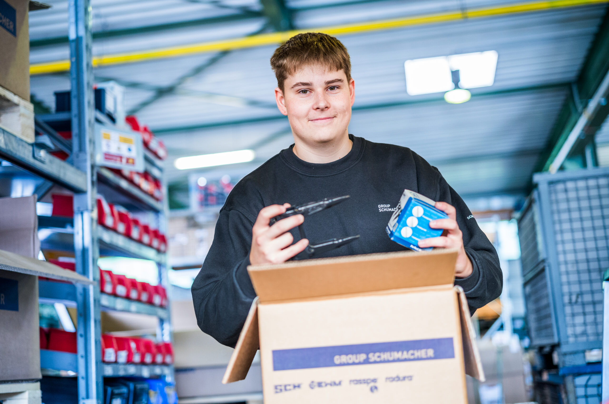 FACHKRAFT FÜR LAGERLOGISTIK (m/w/d)